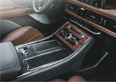 The front center console of a 2023 Lincoln Aviator® SUV is shown | Rydell Lincoln in Independence IA