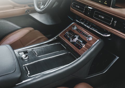 The front center console of a 2024 Lincoln Aviator® SUV is shown | Rydell Lincoln in Independence IA