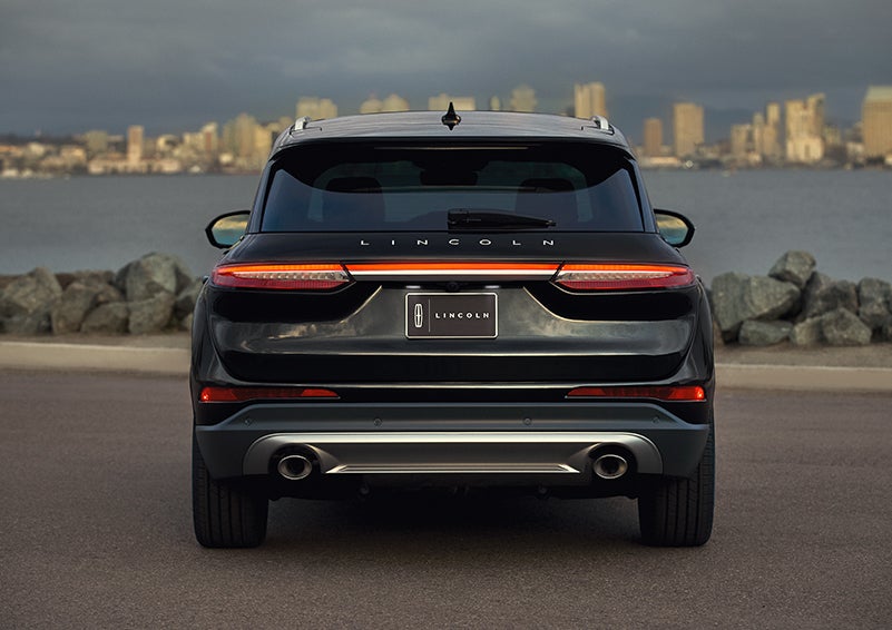 The rear lighting of the 2024 Lincoln Corsair® SUV spans the entire width of the vehicle. | Rydell Lincoln in Independence IA