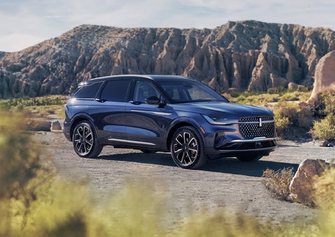A 2024 Lincoln Nautilus® SUV is parked in a desert national park. | Rydell Lincoln in Independence IA
